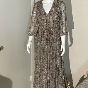 Boho dress. Super feminine.
